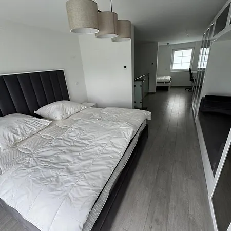 Haus Mit Parkplatz Am Schloss Horst E02 Holiday home *